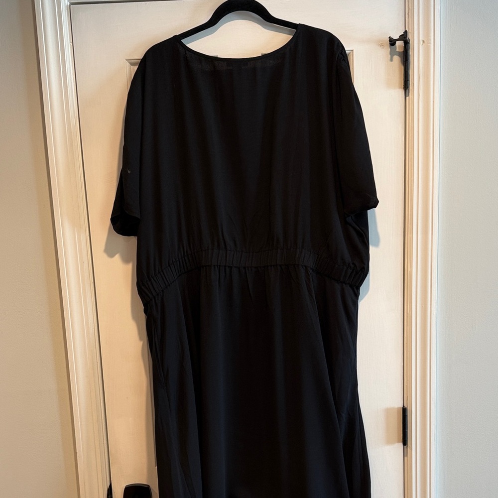 Halogen Classic Black Midi Dress